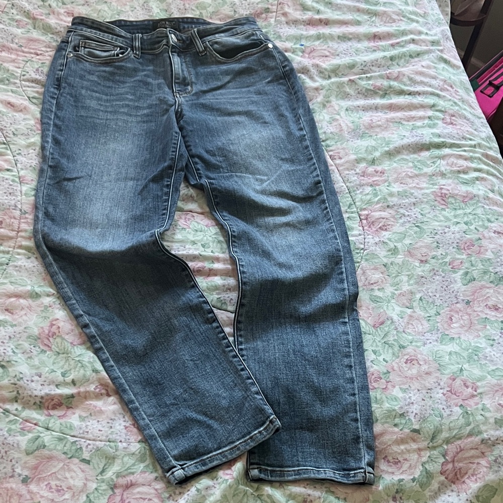 Judy Blue Mid-Wash Straight Leg Jeans